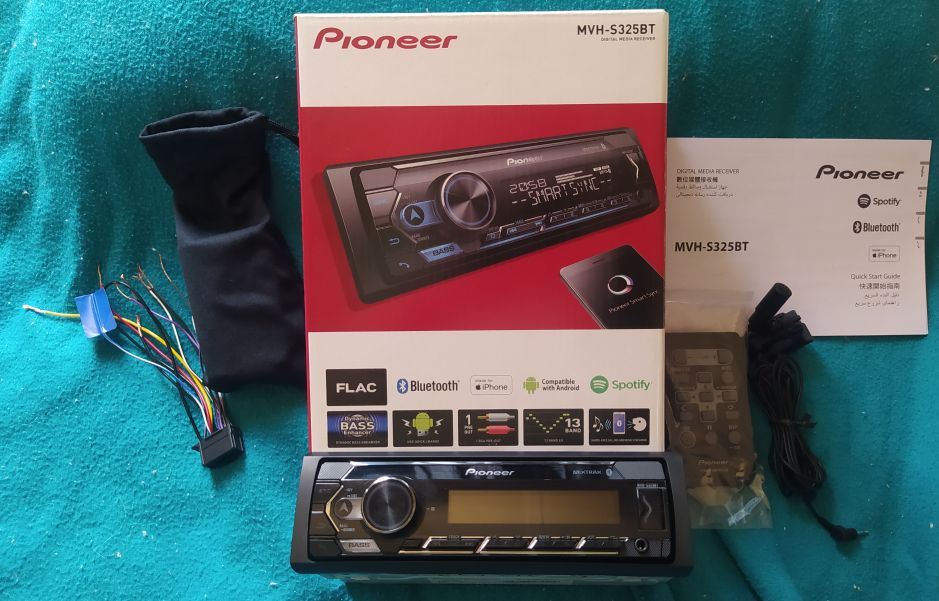 [For Sale] Car Head Unit Pioneer mvhs325bt Bluetoothauxusbiphone