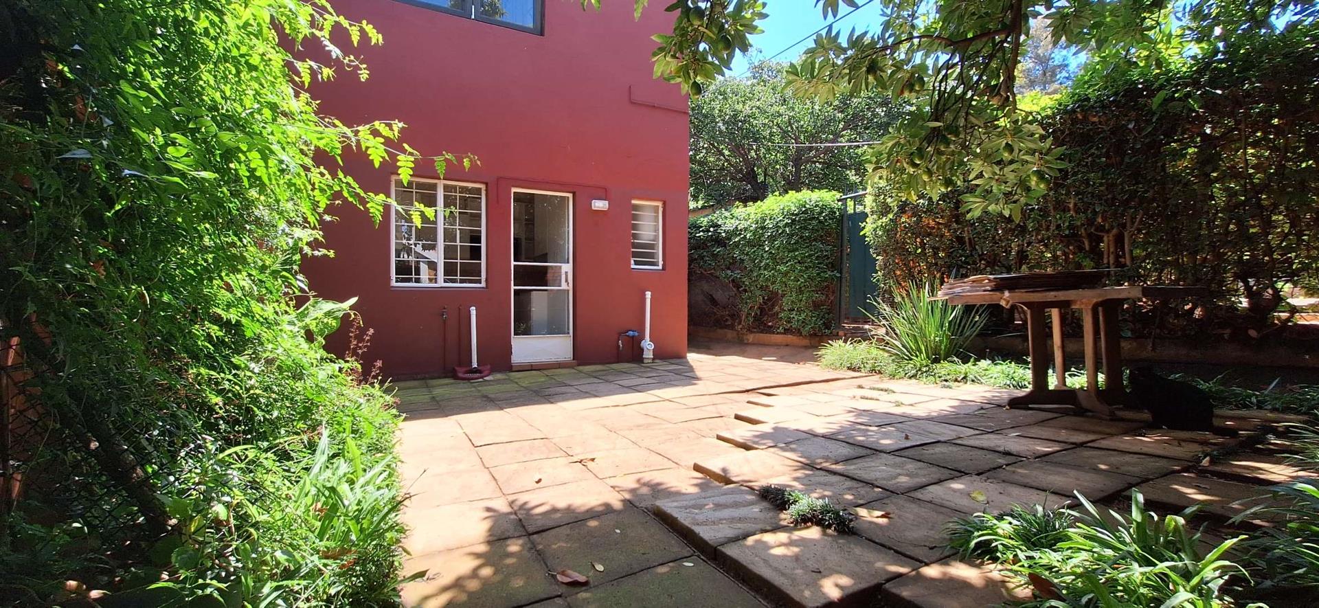 [To Let] For Rent Garden Cottage, Blairgowrie