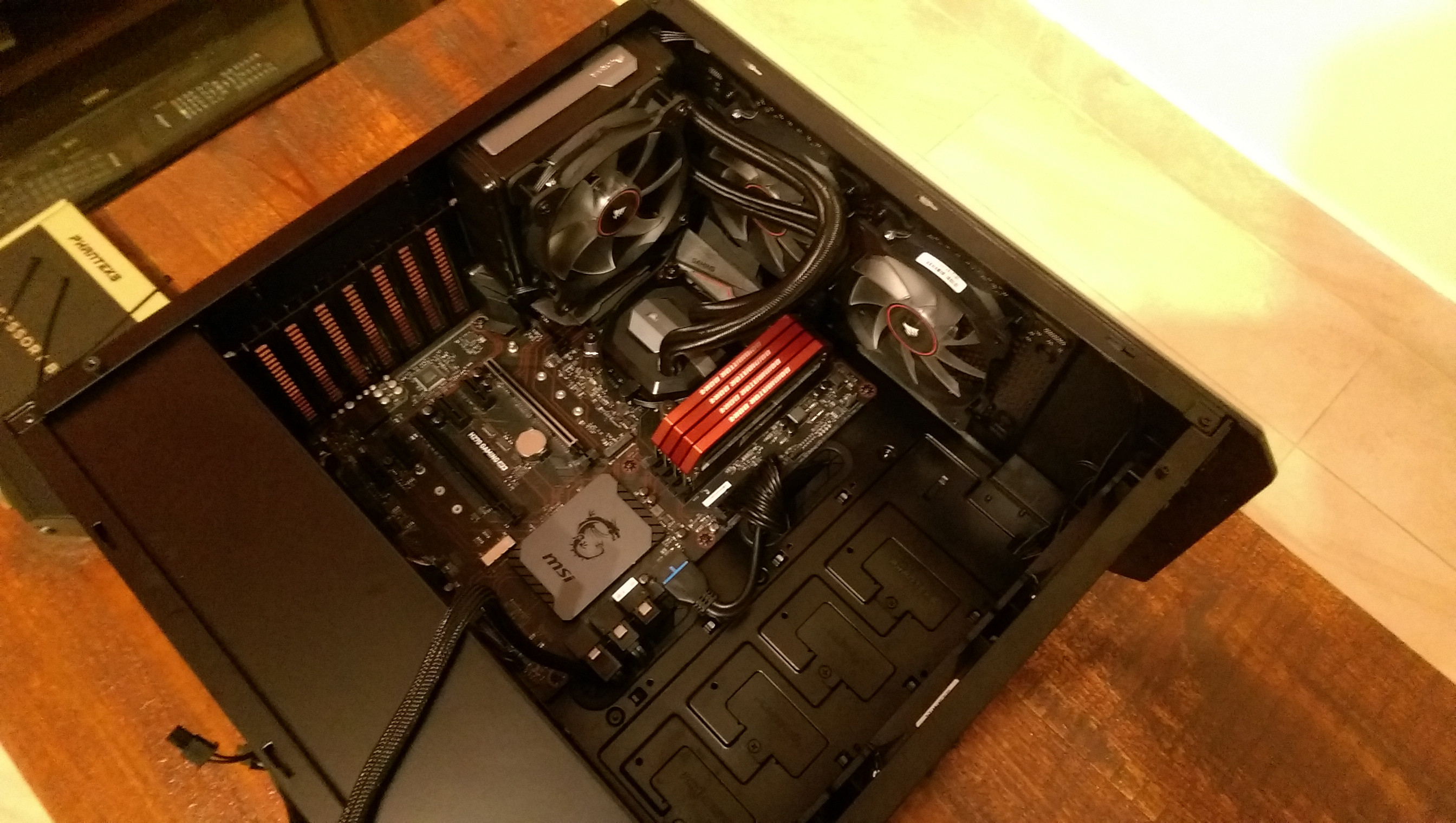 F0xcTrv.jpg