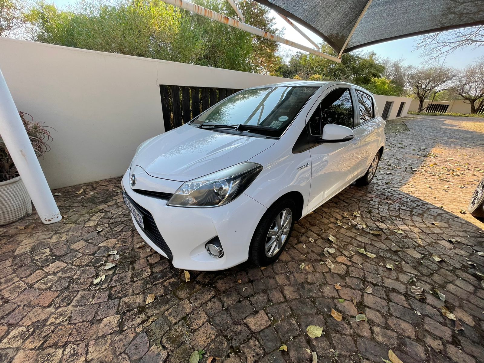 [For Sale] - 2014 Toyota Yaris 1.5 Hybrid - Immaculate condition (R150 ...