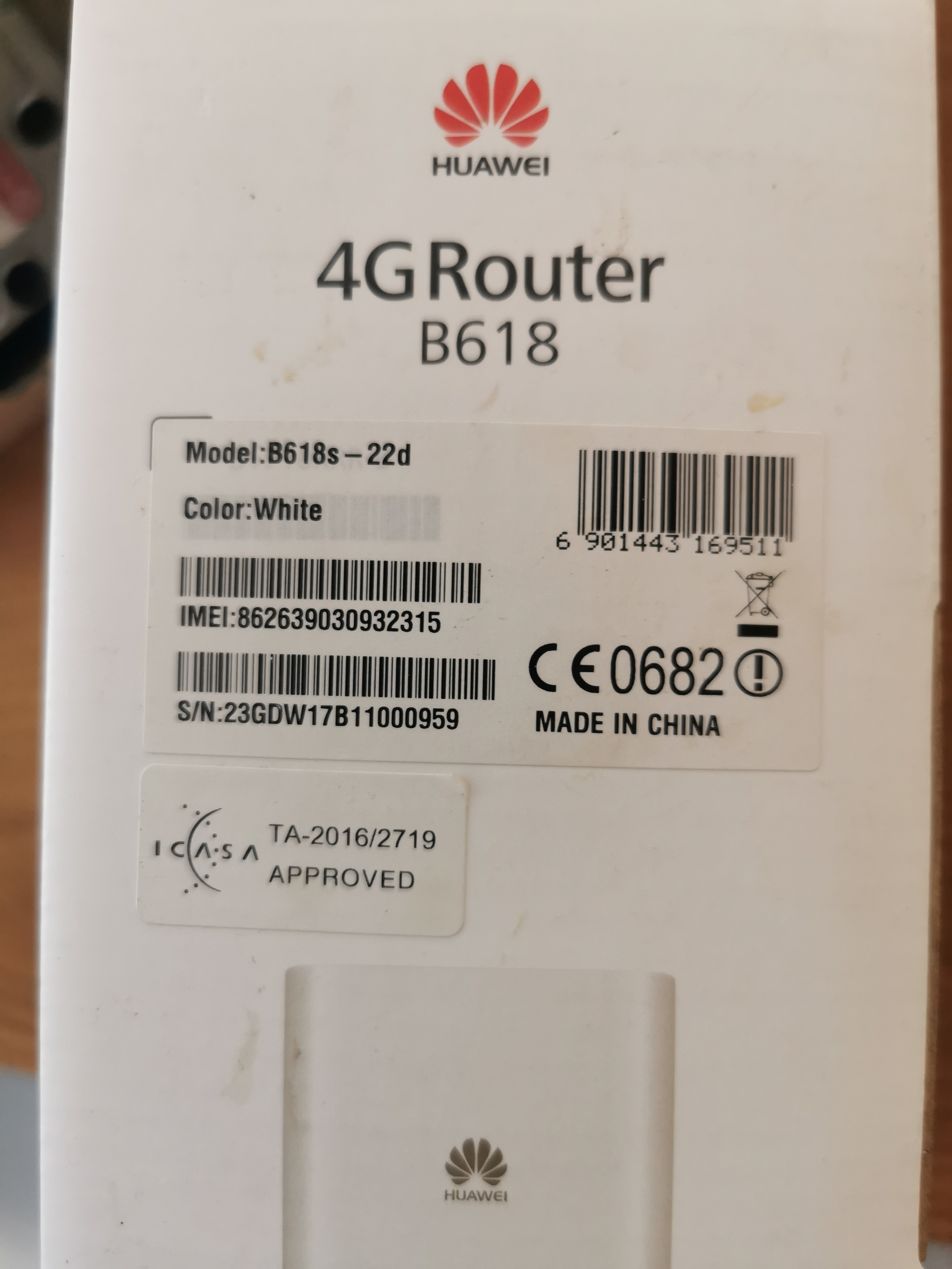 [For Sale] - Huawei B618 4G Router LTE Cat 11, Wi-Fi 2.4G and 5G and ...