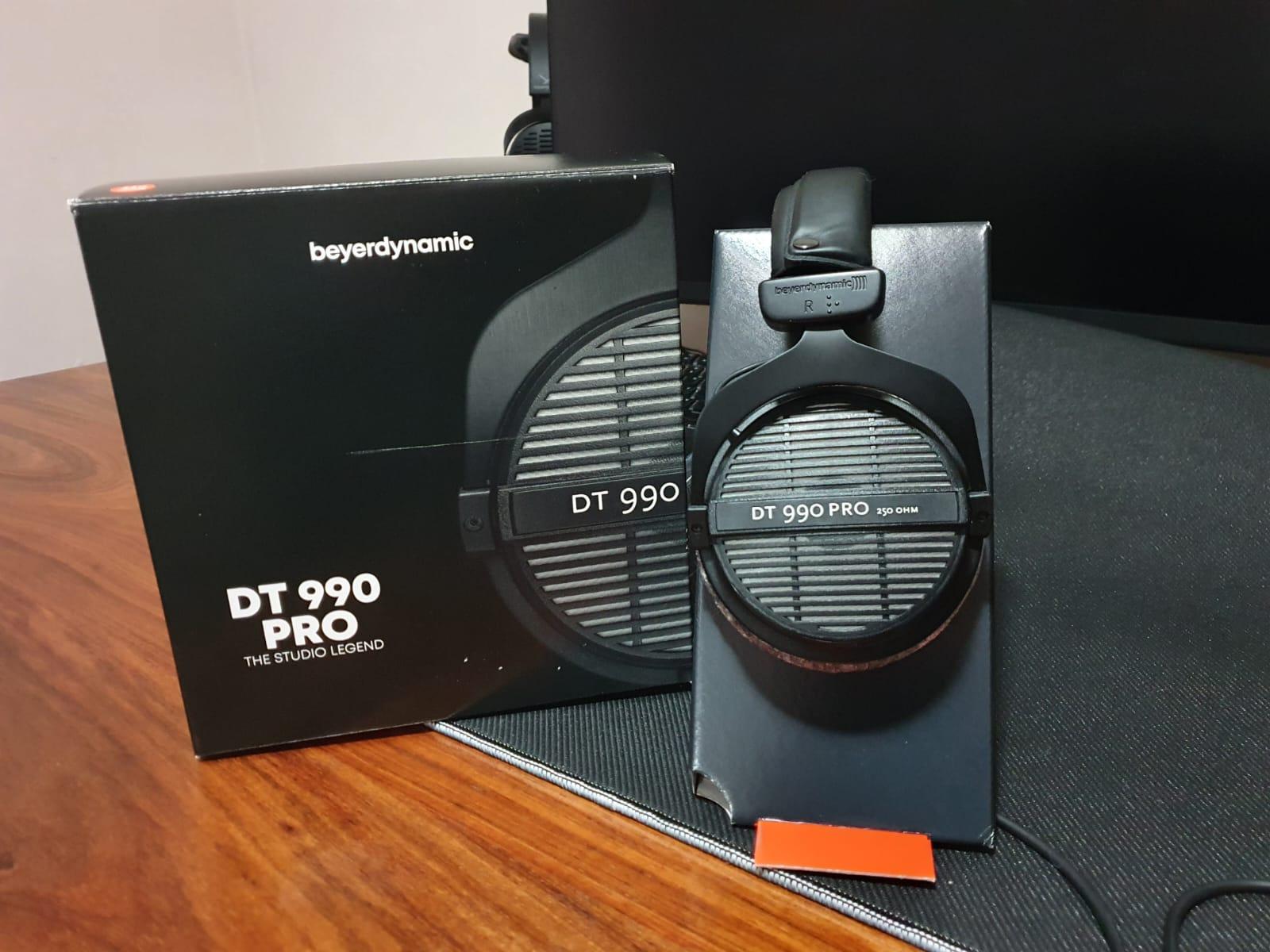 [For Sale] - Beyerdynamic Dt 990 pro 250 ohm | Headphones | Carbonite