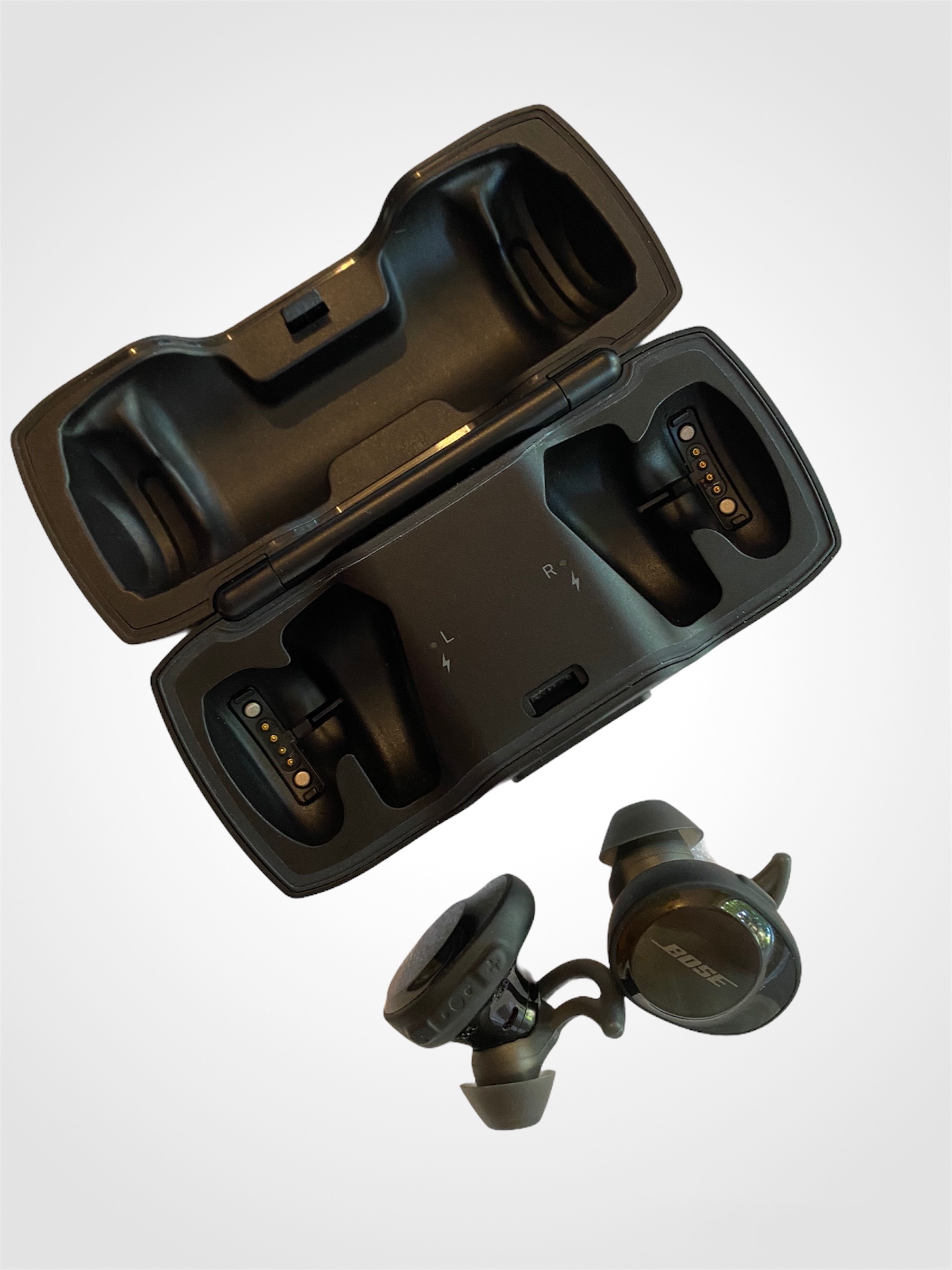 Sale] - Bose SoundSport Free wireless earbuds (with extra charging case) |  Headphones | Carbonite